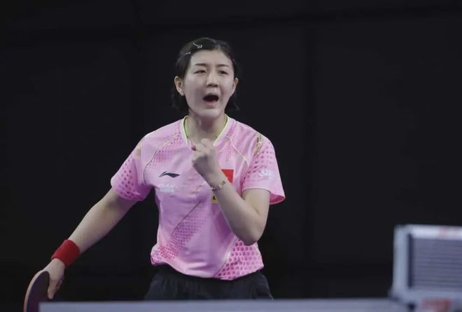 许多观众在 许多观众在