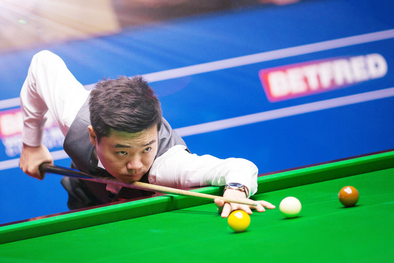 前著名足球 前著名足球